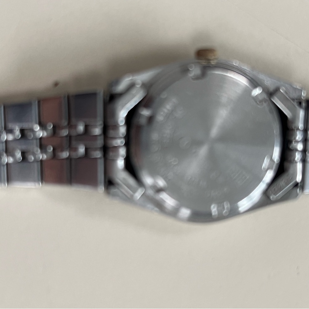Seiko Two-Tone Women’s Watch - Picture 3 of 4